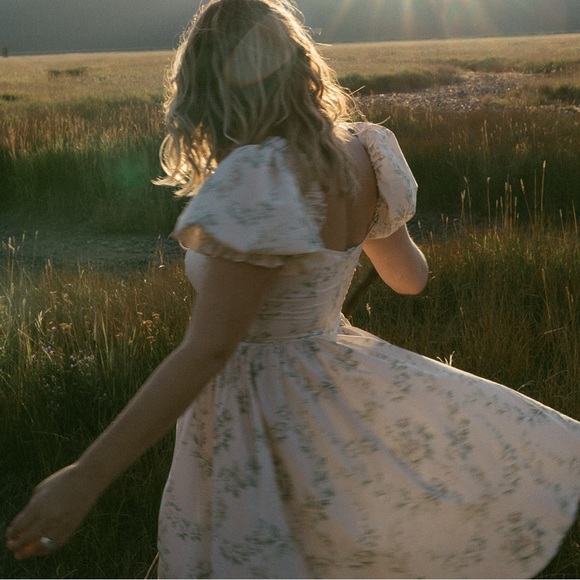 Selkie Puff-Sleeve Romantics Mini Dress - Picture 6 of 8